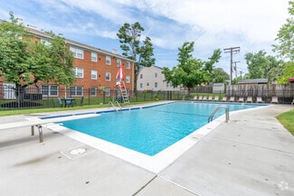 1020 Cayer Dr, Glen Burnie, MD 21061