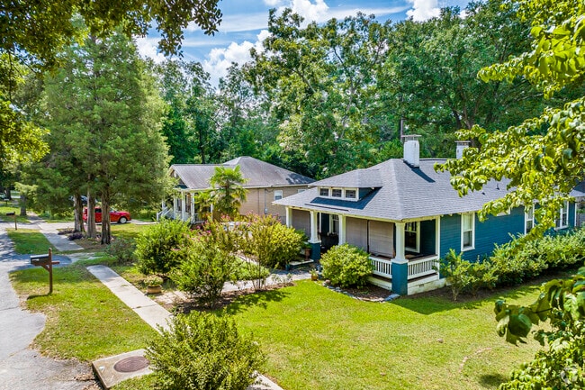 Cozy bungalows can be found throughout Hyatt Park.