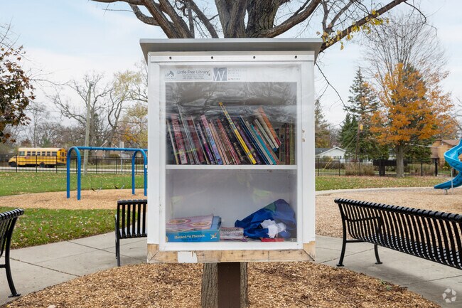 Little Free Libraries at Ben Diamond Park build a literary exchange program in Glenwood Heig