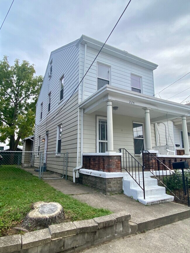 224 Walnut St, Bellevue, KY 41073