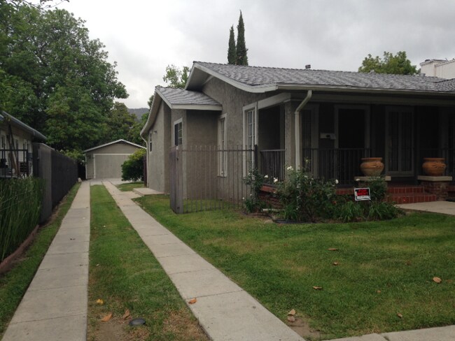 1803 Orchard Ave, Glendale, CA 91206 - photo 2