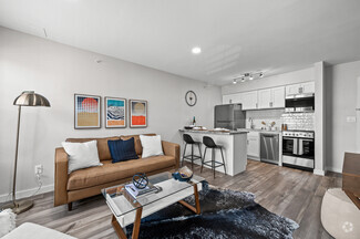 16060 Dallas Pkwy, Dallas, TX 75248