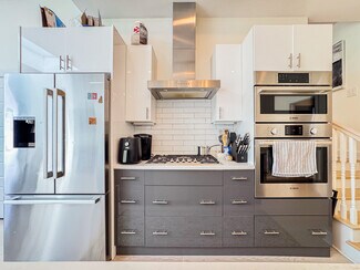 231 Maverick St Unit 1, Boston, MA 02128