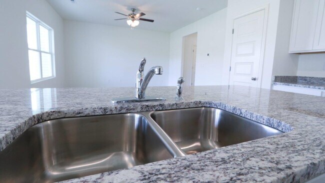 5657 Post Oak Trail unit 36198124, Bessemer, AL 35022 - photo 4