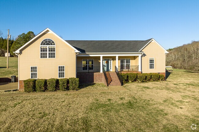 Homes in Charlotte have spacious front lawns.