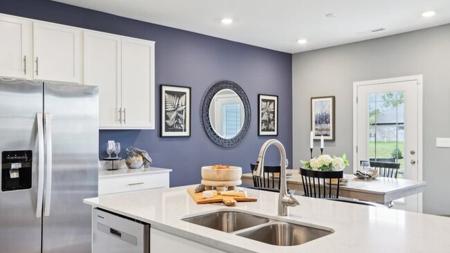 1133 Phillips Dr, Greenfield, IN 46140 - photo 6