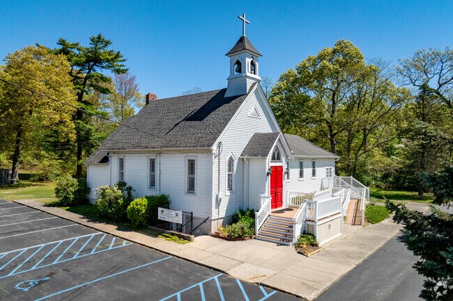 The Farmingville Congregational United Church of Christ has welcomed the public since 1890.