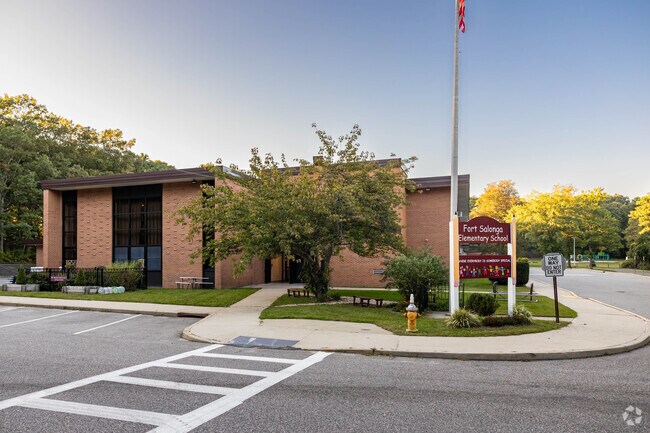 Fort Salonga Elementary School serves students grades K through 3.
