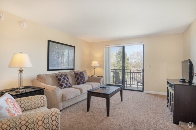 Towers at Greenville, Wilmington, DE 19807 - photo 7