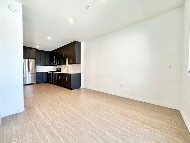 11405 Chandler Blvd unit 306, North Hollywood, CA 91601 - photo 6