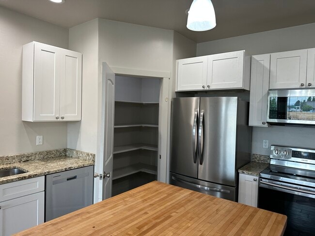 187 Courthouse Way unit 100, Rigby, ID 83442 - photo 5