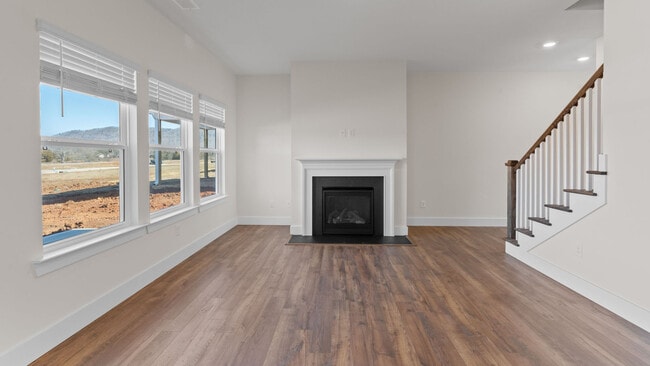 8099 Watercolour Ln, Ooltewah, TN 37363 - photo 7