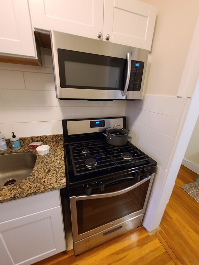 90 Kilsyth Rd unit 34, Brighton, MA 02135 - photo 3