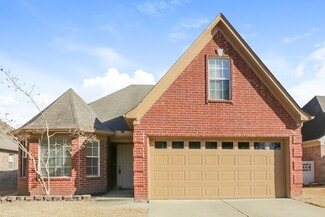 8238 Regal Bend Dr, Olive Branch, MS 38654