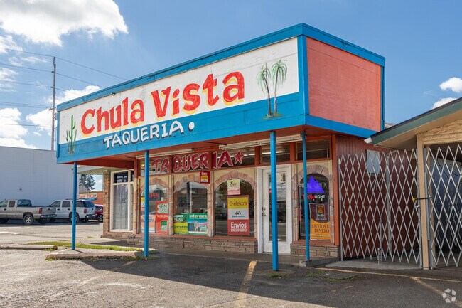 Lancaster Drive NE features multiple taquerias near Four Corners.