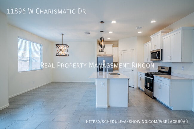 11896 W Charismatic Dr, Marana, AZ 85653 - photo 2