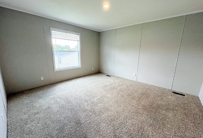 6617 S Kimberly Dr, Holly, MI 48442 - photo 3