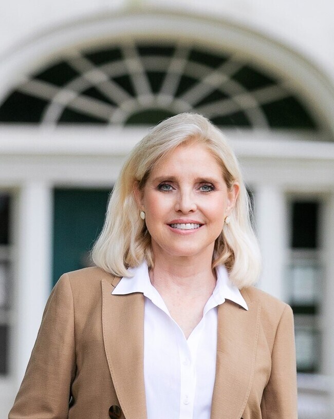 Stacey Sauter