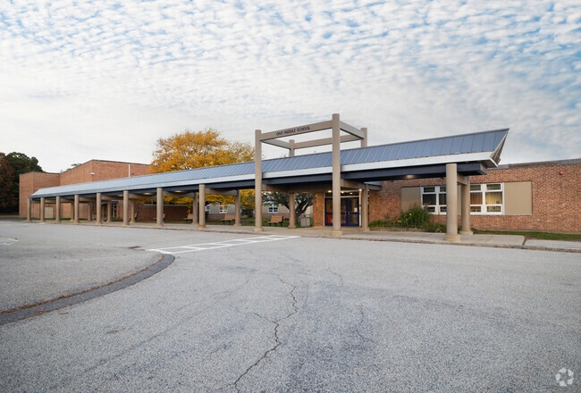 Oak Middle school, found in Shrewsbury serves grades seven & eight.