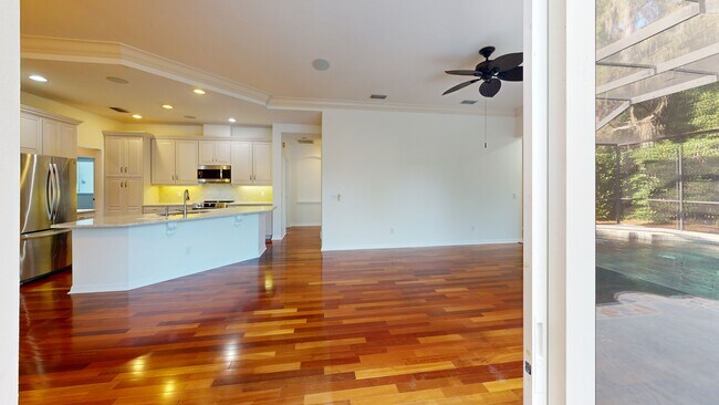 6205 Ibispark Dr, Lithia, FL 33547 - photo 2