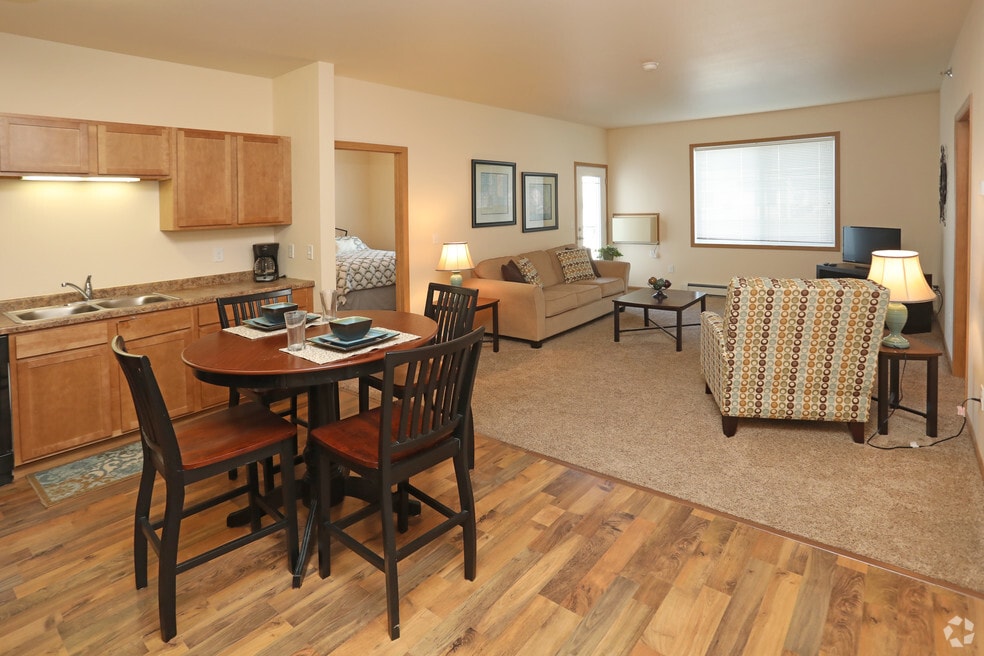 Amber Pointe Apartments, Fargo, ND 58104 - photo 1