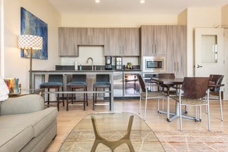 401 E Beaumont Ave, Whitefish Bay, WI 53217