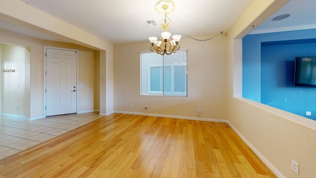 2109 Red Gate Ave, North Las Vegas, NV 89081 - photo 2