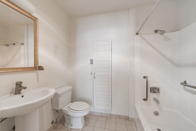 Park Glenview Apartments- Boutique Senior Living, Oakland, CA 94610 - photo 3