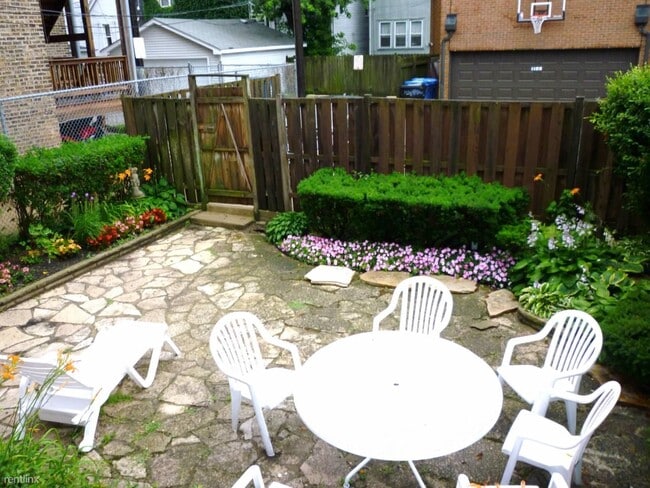 1129 W Oakdale Ave unit 1, Chicago, IL 60657 - photo 3