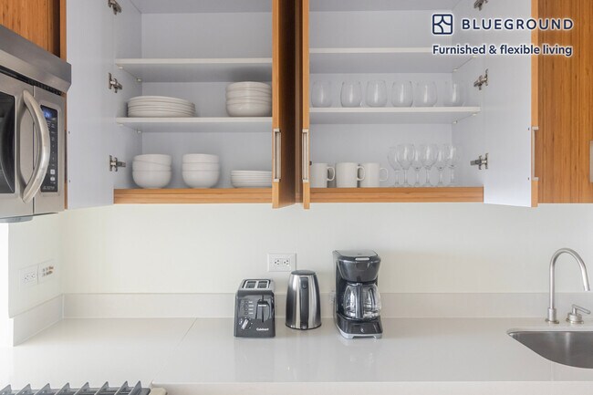 450 W 17th St unit FL7-ID2046, New York, NY 10011 - photo 7