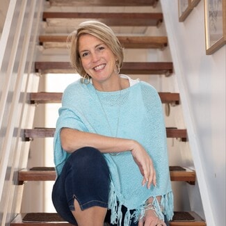 Ali White