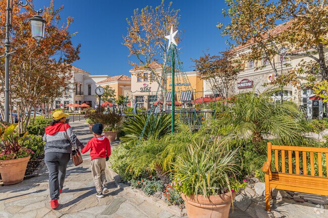 Village Walk at Eastlake brightens the shopping experience with seasonal decor.