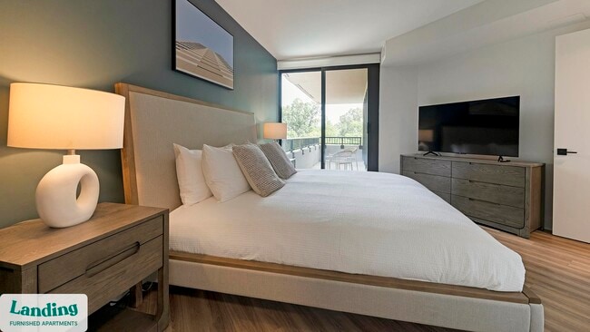 1550 Clarendon Blvd unit 613, Arlington, VA 22209 - photo 2