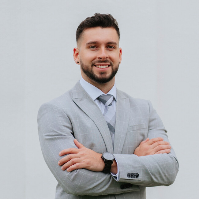 Agent Photo