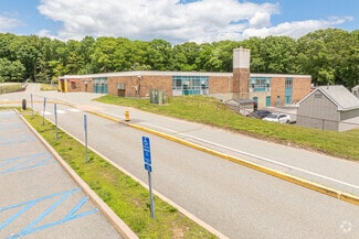 Charles Barnum Discovery Magnet School