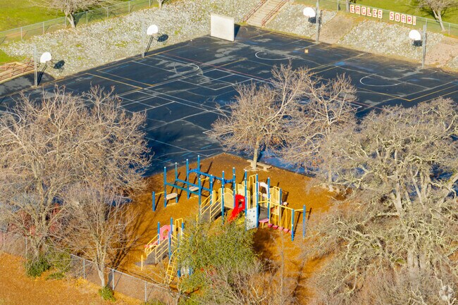 Indian Creek Elementary School serves students in grades K-4.