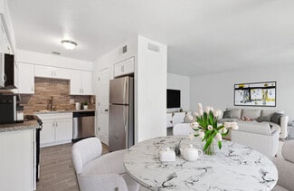 3393 E Dakota Ave, Fresno, CA 93726