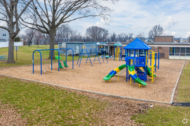 Ridge Park Elementary offers a wide range of outdoor activities for it's students.