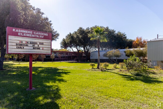 Kashmere Elementary School thrives amid the resilient spirit of Kashmere Gardens.