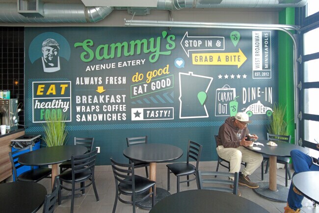Sammy's offer good deeds, good conversation and good eats in Near North.