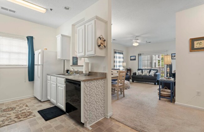 2090 Cross Gate Blvd unit 205, Myrtle Beach, SC 29575 - photo 5