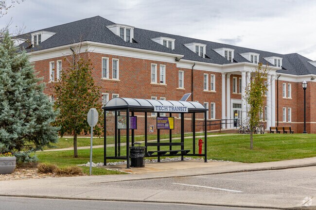 Tennessee Tech University and Cookeville's Four have multiple transit stops for commuting.