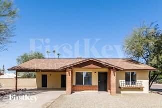 402 W Santa Cruz Dr, Tempe, AZ 85282