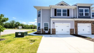 362 Creekview Rd, Hendersonville, NC 28792