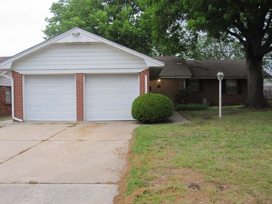 4401 NW 55th St, Oklahoma City, OK 73112 - photo 2
