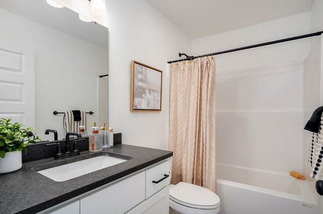 1425 E Charlton St, Republic, MO 65738 - photo 3