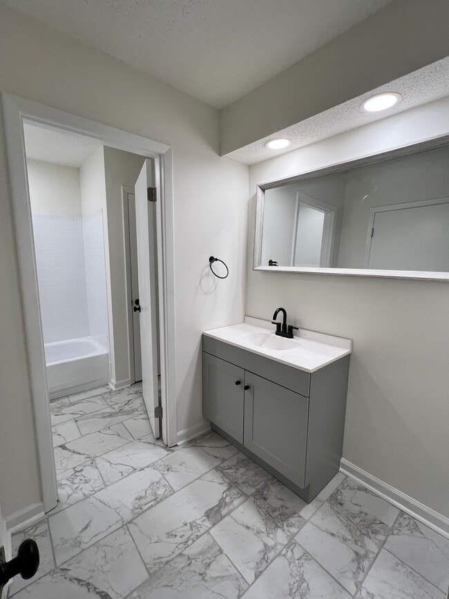 Sunset Rock Apartments, Chattanooga, TN 37415 - photo 7