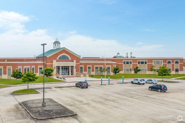 Bayside Intermediate is a top level school located in the Kemah area.