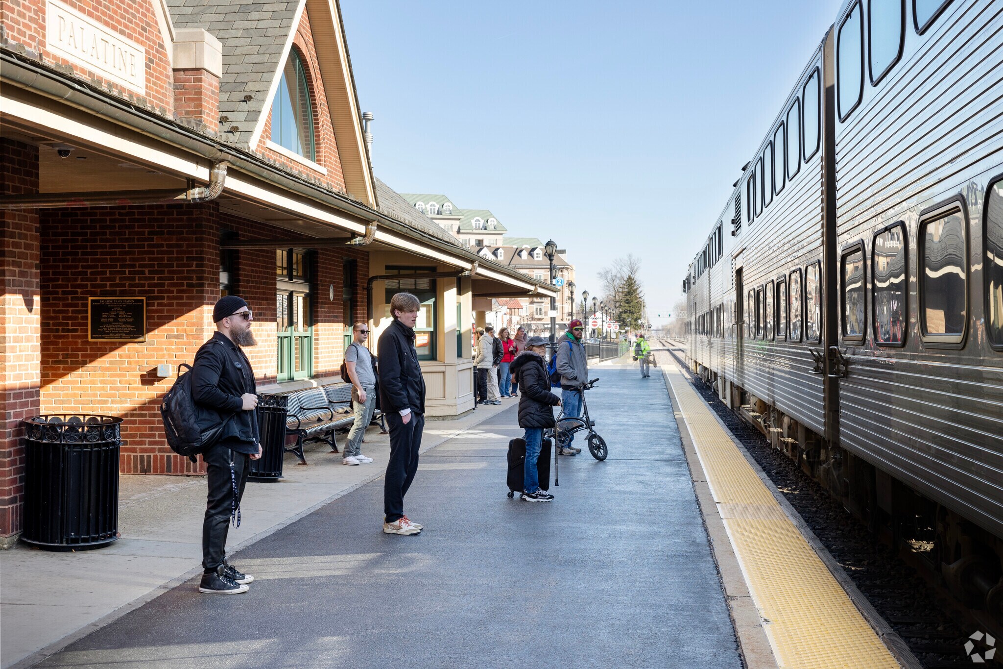The Palatine Metra train carries Inverness residents quickly to downtown Chicago.