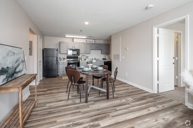 3BR, 3BA - 1,188SF - Dining